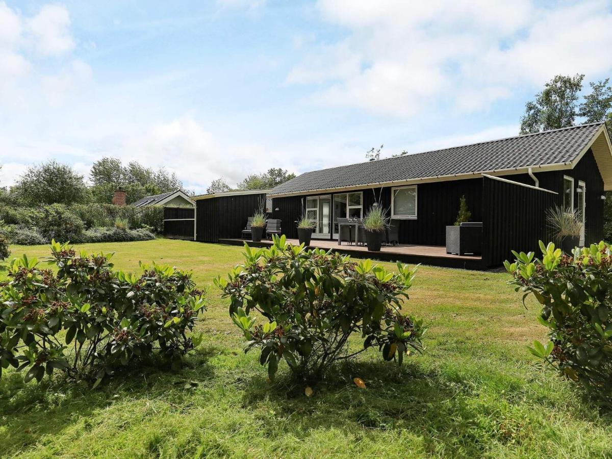 6 Person Holiday Home In Hemmet Exterior photo