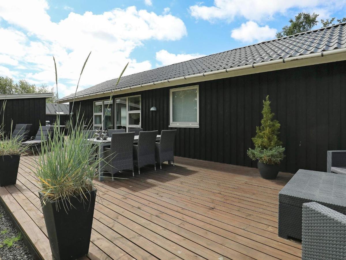 6 Person Holiday Home In Hemmet Exterior photo
